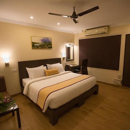 Hotel Ashok Residency Chennai Exteriör bild