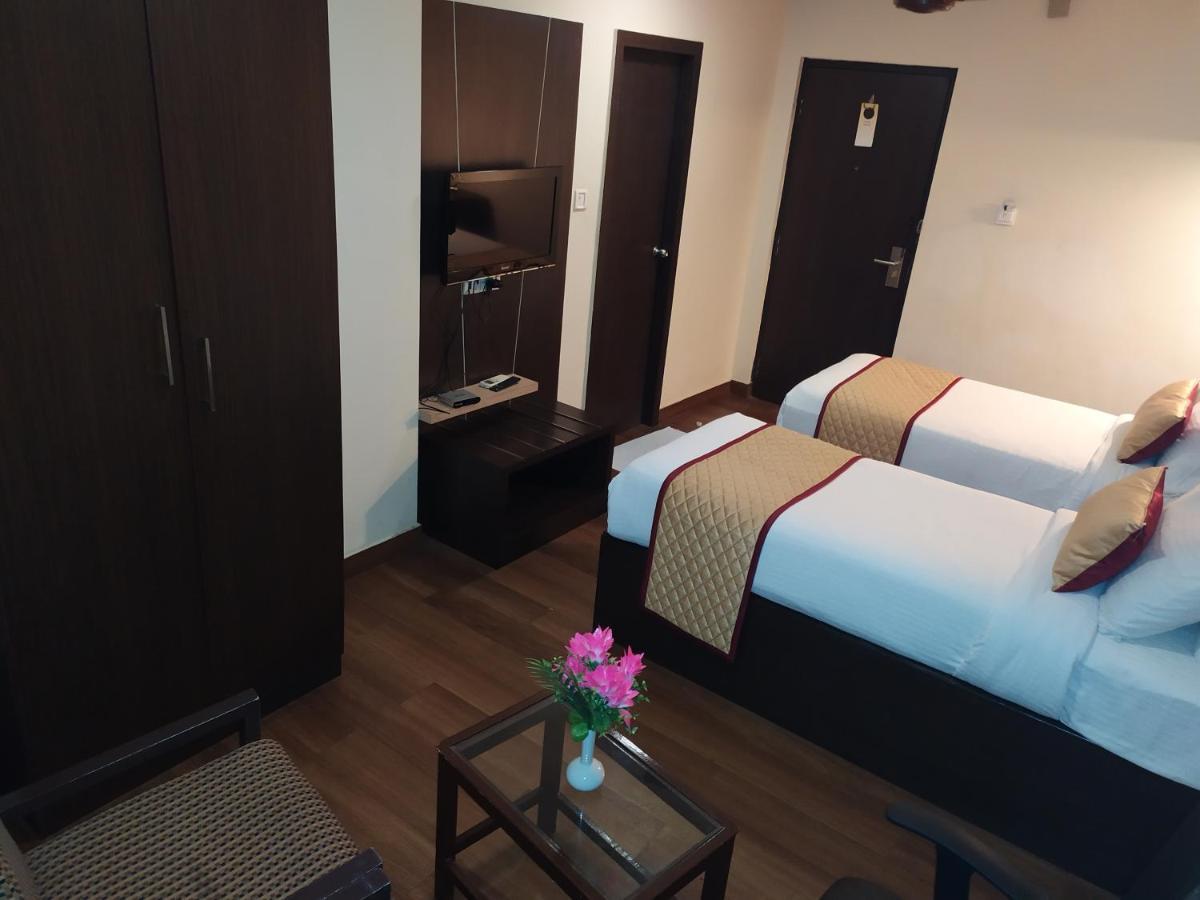 Hotel Ashok Residency Chennai Exteriör bild