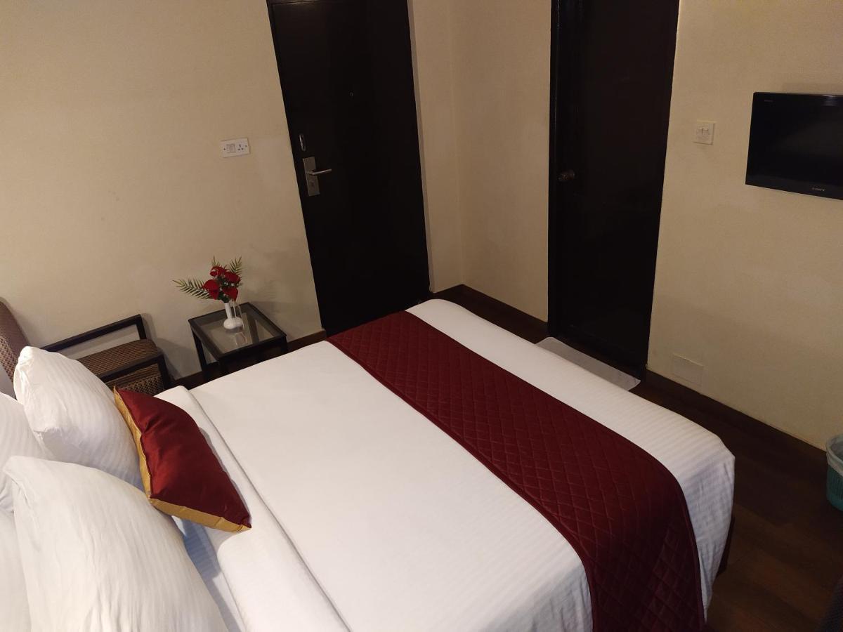 Hotel Ashok Residency Chennai Exteriör bild