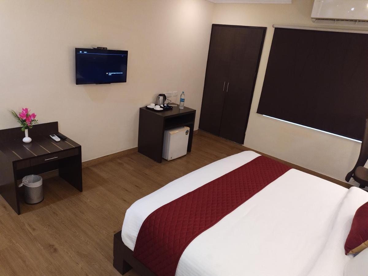 Hotel Ashok Residency Chennai Exteriör bild
