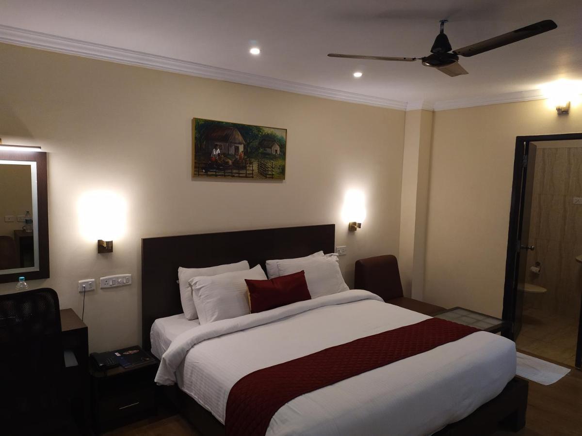 Hotel Ashok Residency Chennai Exteriör bild