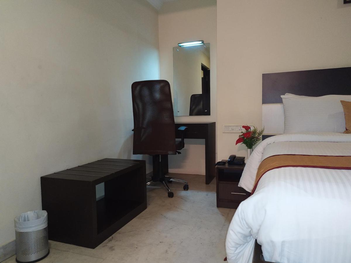 Hotel Ashok Residency Chennai Exteriör bild